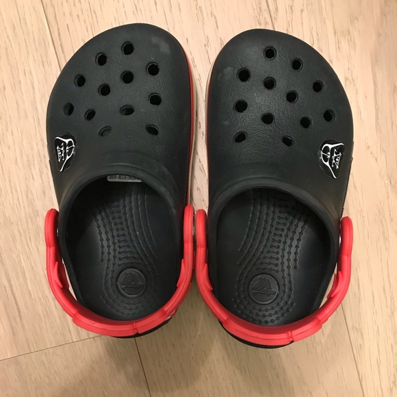 Star Wars Darth Vader LightUp Crocs Sz 8 9 Toddler - Picture 5 of 5